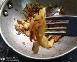 A picture of step 3 of Potato  Egg  Bhurji.