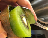 Foto del paso 2 de la receta: Smoothie de manzana y kiwi con Mambo 🍏+🥝