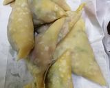 A picture of step 4 of Potato samosa #endofyearchallenge.