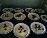 Foto langkah ke 5 dari resep Cupcakes banana Q.