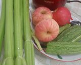 Foto langkah ke 1 dari resep Pressed Juice Apel,Seledri,Pare.