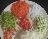 વેજ. મેયો સેન્ડવિચ (Veg Mayo Sandwich Recipe In Gujarati) રેસીપી સ્ટેપ1ફોટો