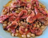 Foto del paso 3 de la receta: Garbanzos cocidos y gambas frescas