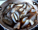 Hình bước làm 2 của món Cá bống biển kho mặn