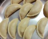 A picture of step 5 of Fruit Gujiya.