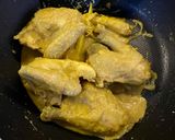 Foto langkah ke 2 dari resep Pepes Ayam Kemangi (bumbu kuning tanpa santan).