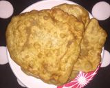 A picture of step 2 of Fried gurasa.
