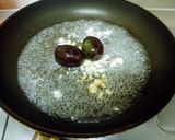 皮蛋炒地瓜葉的食譜步驟2照片