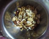 चटपटी ड्राई फ्रूट्स दाल मोठ (Chatpati dry fruits dalmoth recipe in Hindi) रेसिपी चरण 3 फोटो