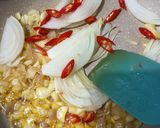 Foto langkah ke 2 dari resep Udang Saus Asam Manis.