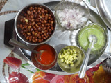 રગડા ચાટ(Ragda Chaat Recipe in Gujarati)