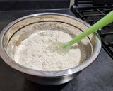 Foto del paso 2 de la receta: Focaccia de ajo confitado y masa madre