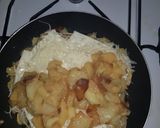 Foto del paso 2 de la receta Tortilla de patatas rellena de queso