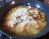 Foto del paso 3 de la receta: Paella de Mariscos y Hongos Shiitake