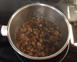 Foto del paso 3 de la receta: Bizcocho de chocolate y ciruelas muy esponjoso