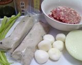 A picture of step 1 of Five-Spice Chicken Rolls.