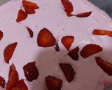 A picture of step 4 of Strawberry ice-cream.