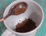 A picture of step 1 of Milk coffee with whipping cream.
