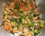 A picture of step 3 of Burnt Garlic Veg Fried Rice.