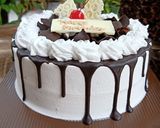 Foto langkah ke 8 dari resep Simple Cake (Blackforest Cake).