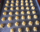 Foto langkah ke 6 dari resep Semprit Putih Telur Blueband Cake and Cookies.