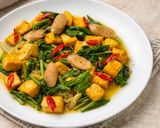 Foto langkah ke 3 dari resep Tumis tahu sawi hijau.