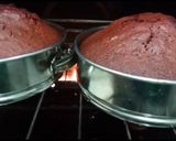 A picture of step 12 of Red velvet sponge cake.