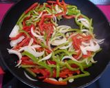 Foto del paso 2 de la receta: Atún en salsa de leche de coco