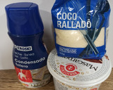 Foto del paso 5 de la receta: Bizcocho arcoíris de coco