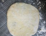 A picture of step 4 of Aloo Paratha.