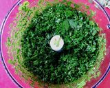 Foto del paso 4 de la receta Pasta de perejil, ajos y aceite de oliva virgen extra