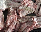Foto del paso 1 de la receta: Cabrito al horno