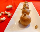 A picture of step 4 of Foxtail Ladoo/ Thinai Ladoo.