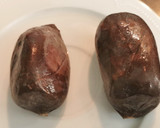 Foto del paso 1 de la receta: Pincho de Morcilla con Piquillos, Cebolla caramelizada y Piñones