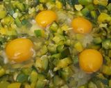 Foto del paso 3 de la receta: Zapallitos revueltos con huevos