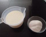 Foto langkah ke 1 dari resep Strawberry ice cream.