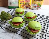 Foto langkah ke 9 dari resep Bakpao brokoli burger.