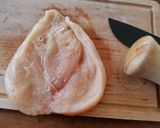 A picture of step 1 of Italian-Style Chicken Cordon Bleu.