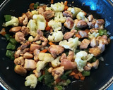 Foto del paso 2 de la receta: Pollo con verdura y fideos de arroz