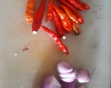Foto langkah ke 1 dari resep Telur Ceplok Pedas.