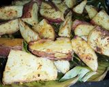 Foto langkah ke 5 dari resep Potato Wedges dengan Bumbu Kearifan Lokal.
