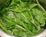 A picture of step 1 of Palak - Amla juice.