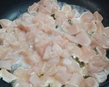 Foto del paso 1 de la receta: Pollo con batata y zapallito