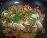 Foto langkah ke 7 dari resep Capcay rumahan enak.