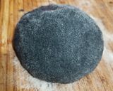 A picture of step 3 of Charcoal Focaccia Stuffed with Cheese and Ham 🧀🥓.