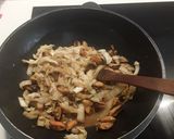 Foto del paso 7 de la receta: Wok de Col China y Mejillones al Sésamo