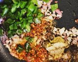 A picture of step 3 of Beef intestines/Tripe stir fry.