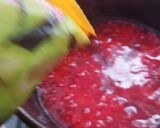 Foto langkah ke 2 dari resep Bubur Sagu Mutiara Saus Susu.