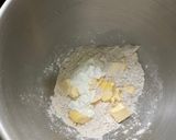 Une image de l'étape 5 de Pâte brisée aux abricots secs et crème fraîche.