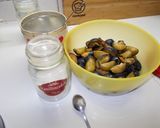 Morzsás szilvás pite habkönnyű tésztával recept fázis 8 fotója